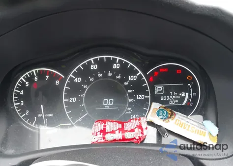 2015 Nissan Versa Note S (Sr)/S Plus/Sl/Sr/Sv z USA, uszkodzony, nr VIN 3N1CE2CP9FL406652